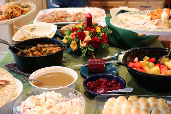 Holiday Traditions - Potluck Lunch