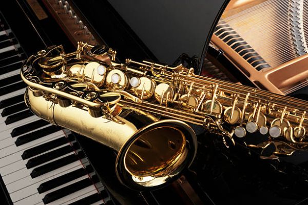 Ease into the Afternoon with a Little Pop & Jazz